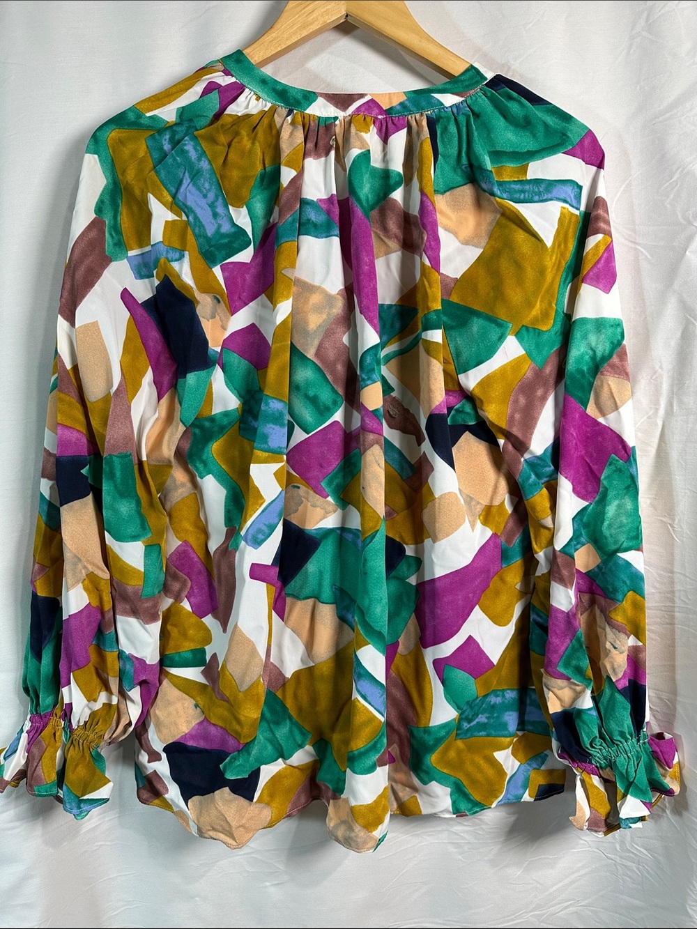 entro Multicolor Abstract Button-Front Blouse - White Base - Picture 6 of 6